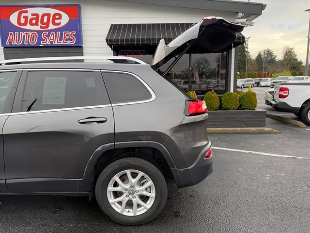 used 2017 Jeep Cherokee car