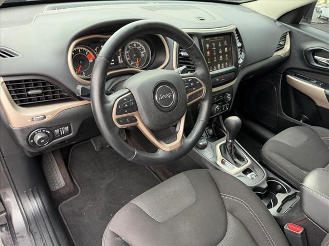 used 2017 Jeep Cherokee car