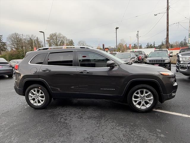 used 2017 Jeep Cherokee car