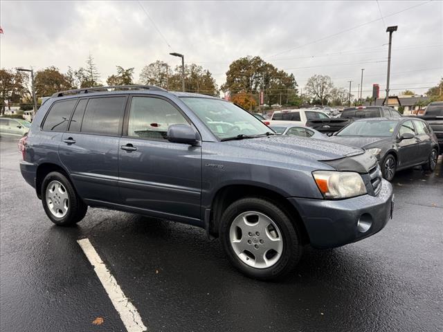 used 2005 Toyota Highlander car, priced at $9,888