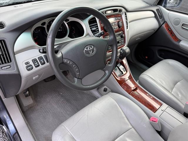 used 2005 Toyota Highlander car, priced at $9,888