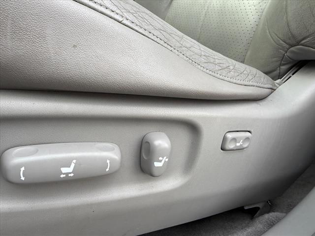 used 2005 Toyota Highlander car, priced at $9,888