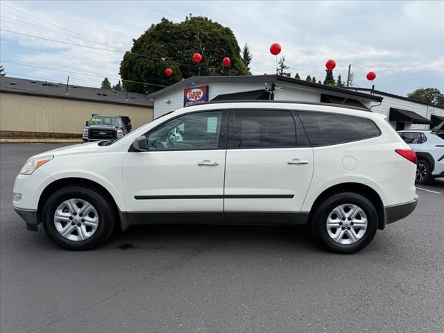 used 2011 Chevrolet Traverse car, priced at $8,888