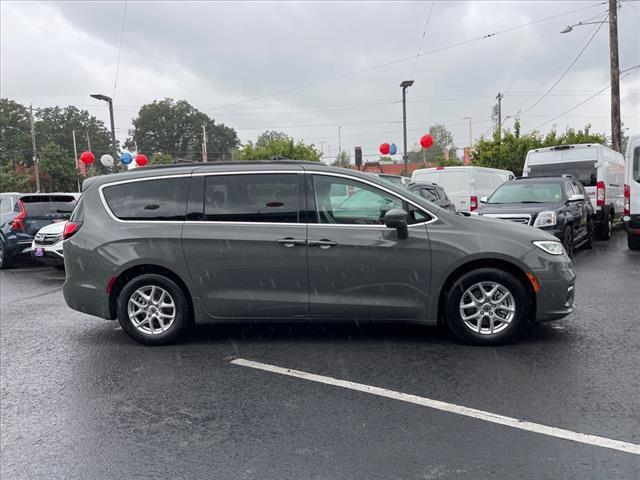 used 2022 Chrysler Pacifica car