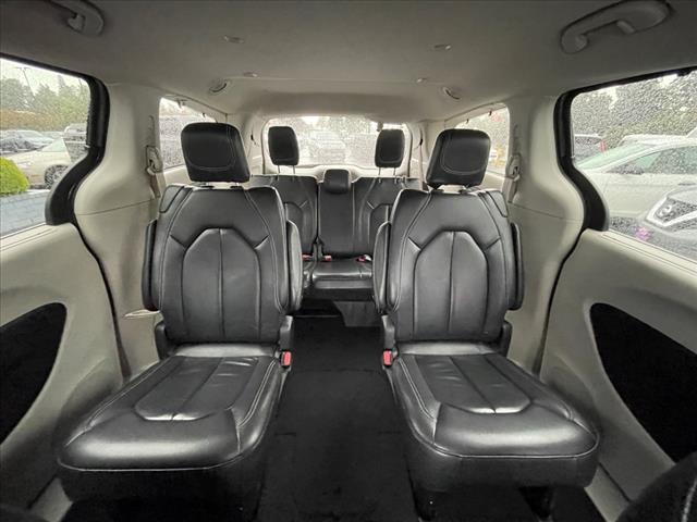 used 2022 Chrysler Pacifica car