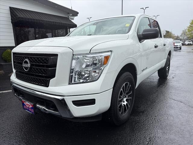 used 2023 Nissan Titan car, priced at $32,000