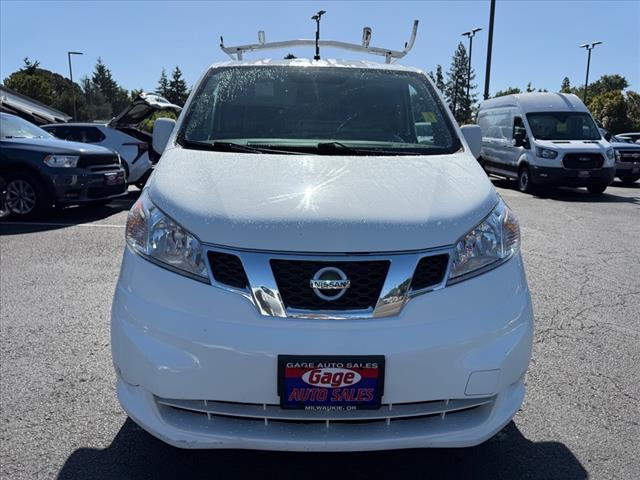 used 2016 Nissan NV200 car