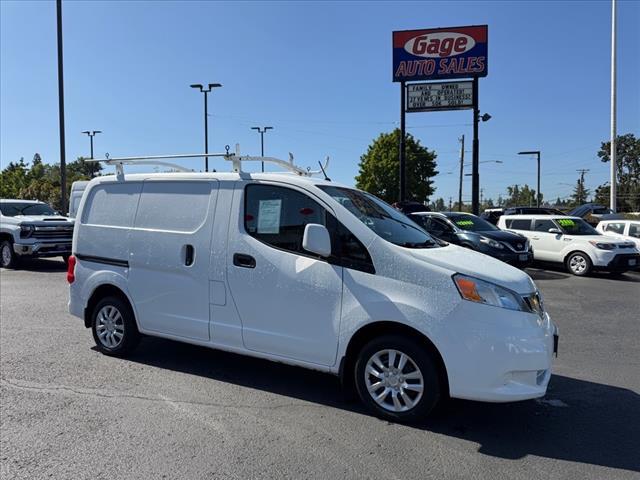 used 2016 Nissan NV200 car