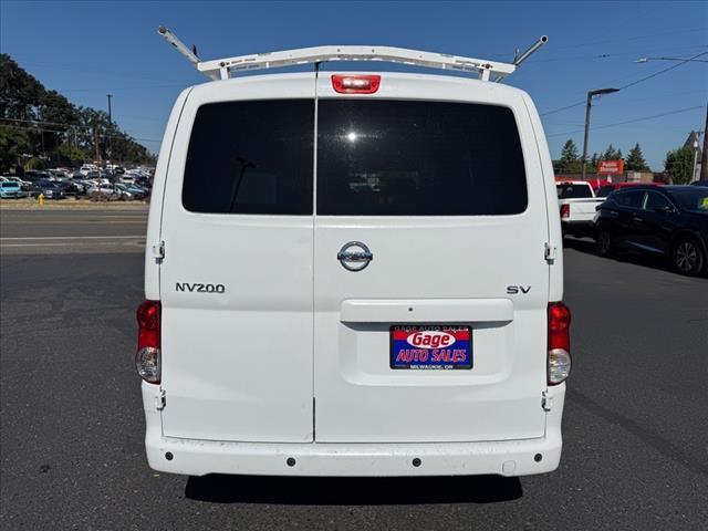 used 2016 Nissan NV200 car