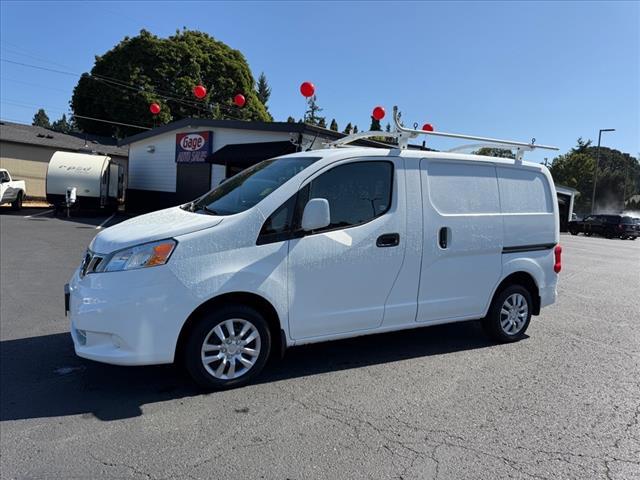 used 2016 Nissan NV200 car
