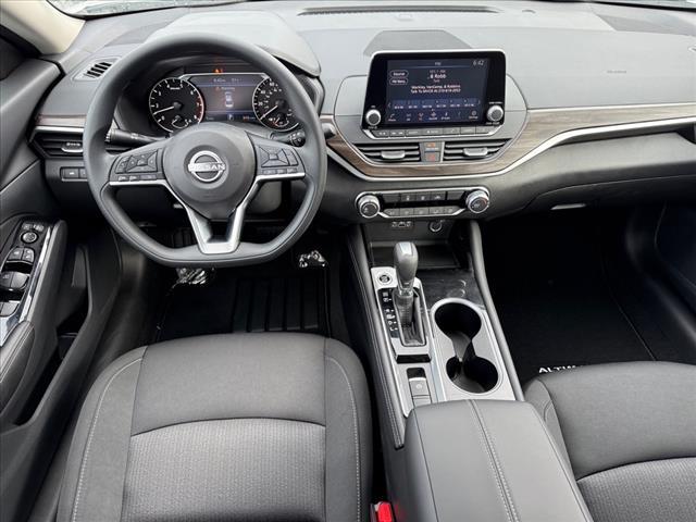 used 2023 Nissan Altima car, priced at $24,888