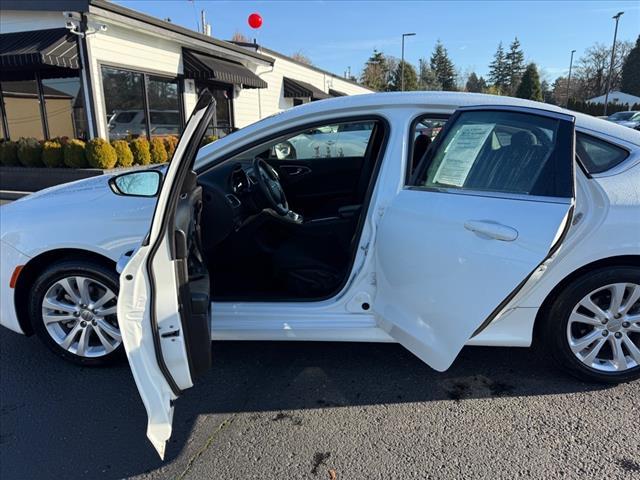 used 2016 Chrysler 200 car