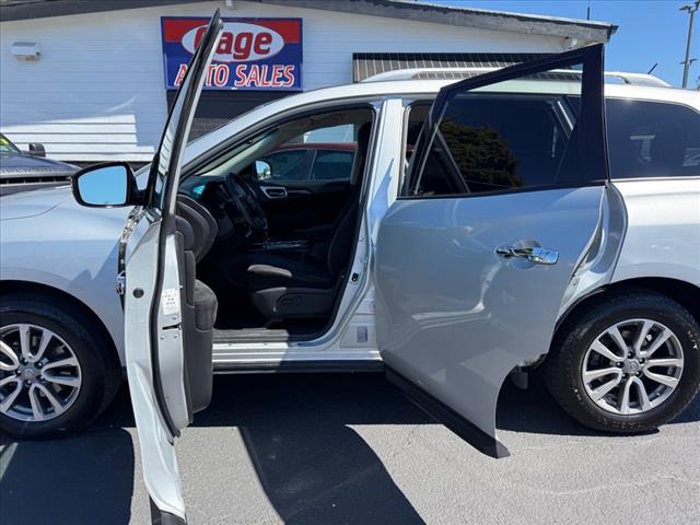 used 2016 Nissan Pathfinder car, priced at $11,888