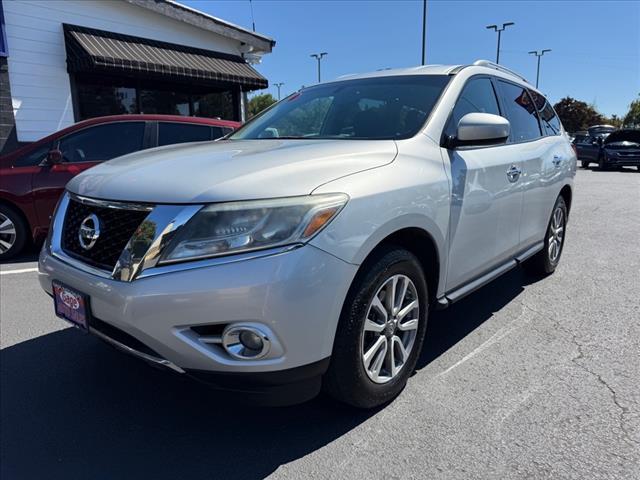used 2016 Nissan Pathfinder car, priced at $11,888