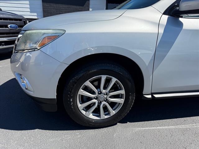 used 2016 Nissan Pathfinder car, priced at $11,888