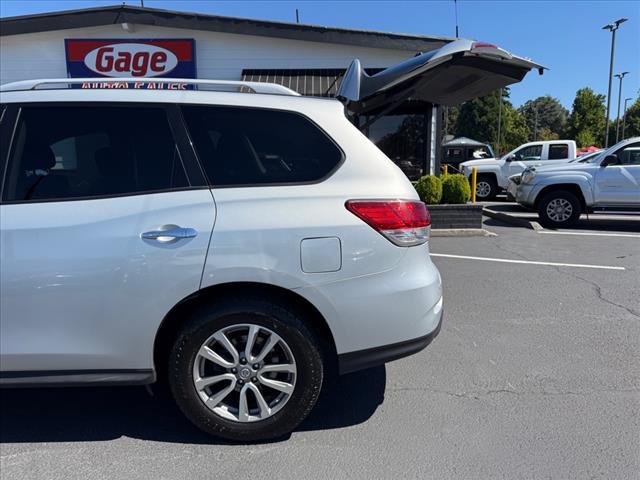 used 2016 Nissan Pathfinder car, priced at $11,888