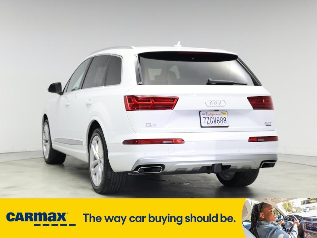 used 2017 Audi Q7 car, priced at $31,998
