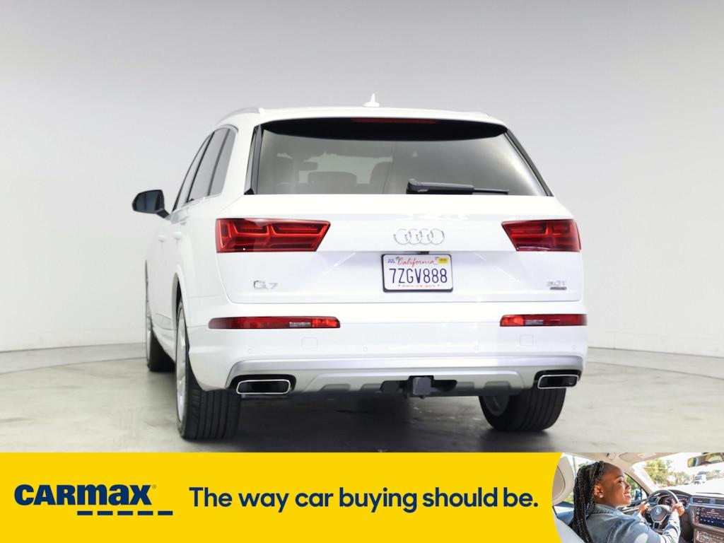 used 2017 Audi Q7 car, priced at $31,998