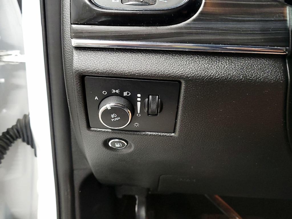 used 2021 Jeep Grand Cherokee car, priced at $30,998