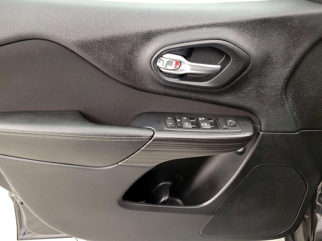 used 2016 Jeep Cherokee car, priced at $12,599