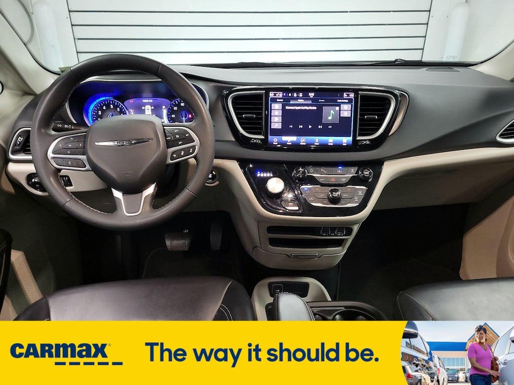 used 2023 Chrysler Pacifica car, priced at $24,998