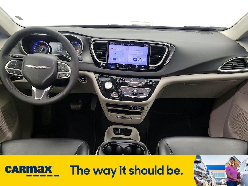 used 2023 Chrysler Pacifica car, priced at $24,998