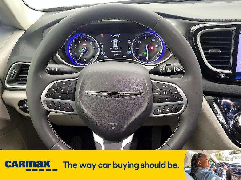 used 2023 Chrysler Pacifica car, priced at $24,998