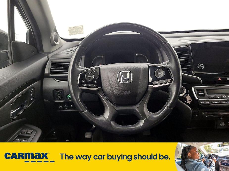 used 2022 Honda Pilot car, priced at $34,998