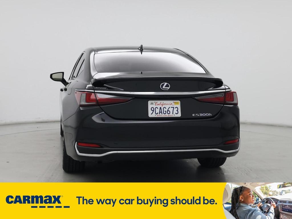 used 2022 Lexus ES 300h car, priced at $33,998
