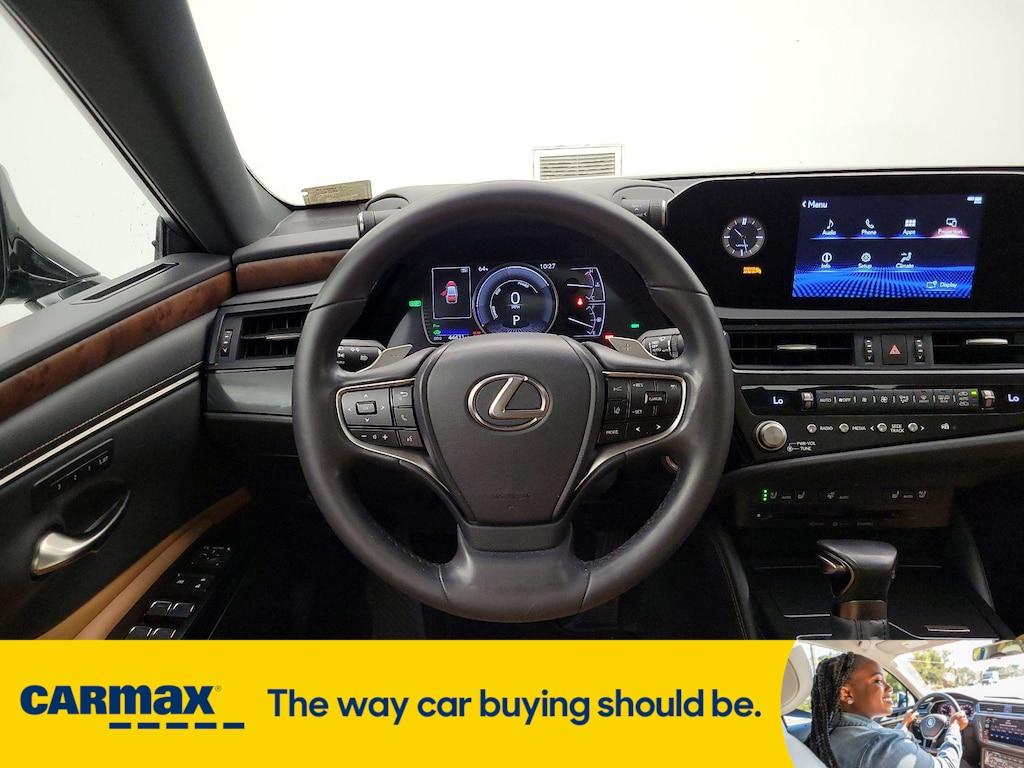used 2022 Lexus ES 300h car, priced at $33,998