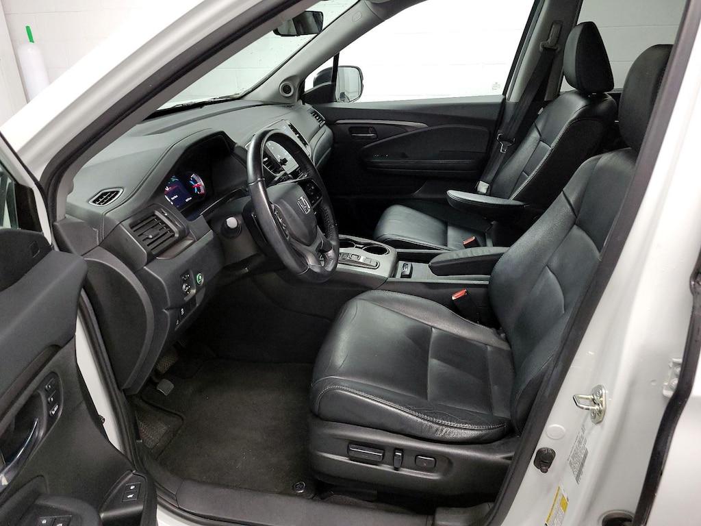 used 2021 Honda Pilot car, priced at $31,998