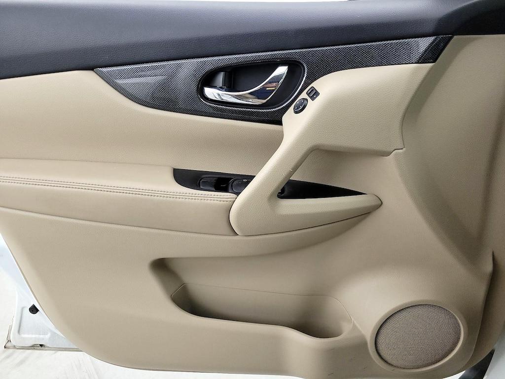 used 2014 Nissan Rogue car, priced at $12,599