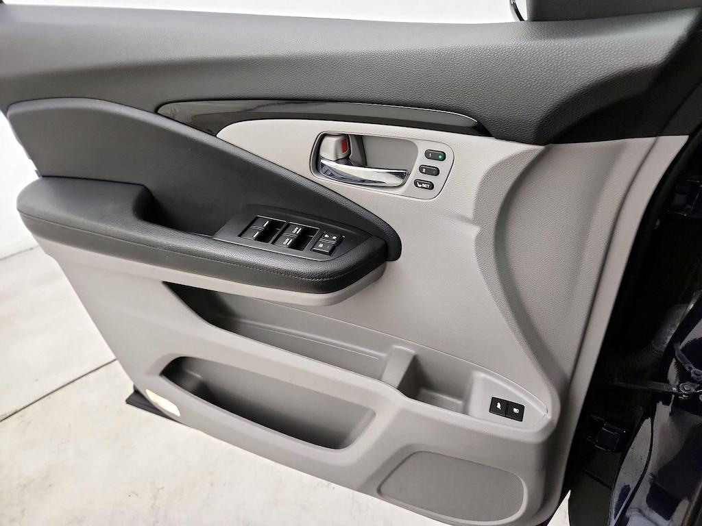 used 2019 Honda Pilot car, priced at $29,998
