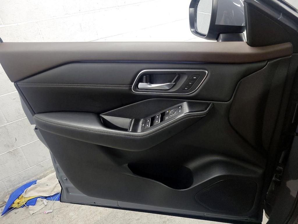 used 2023 Nissan Rogue car, priced at $29,998