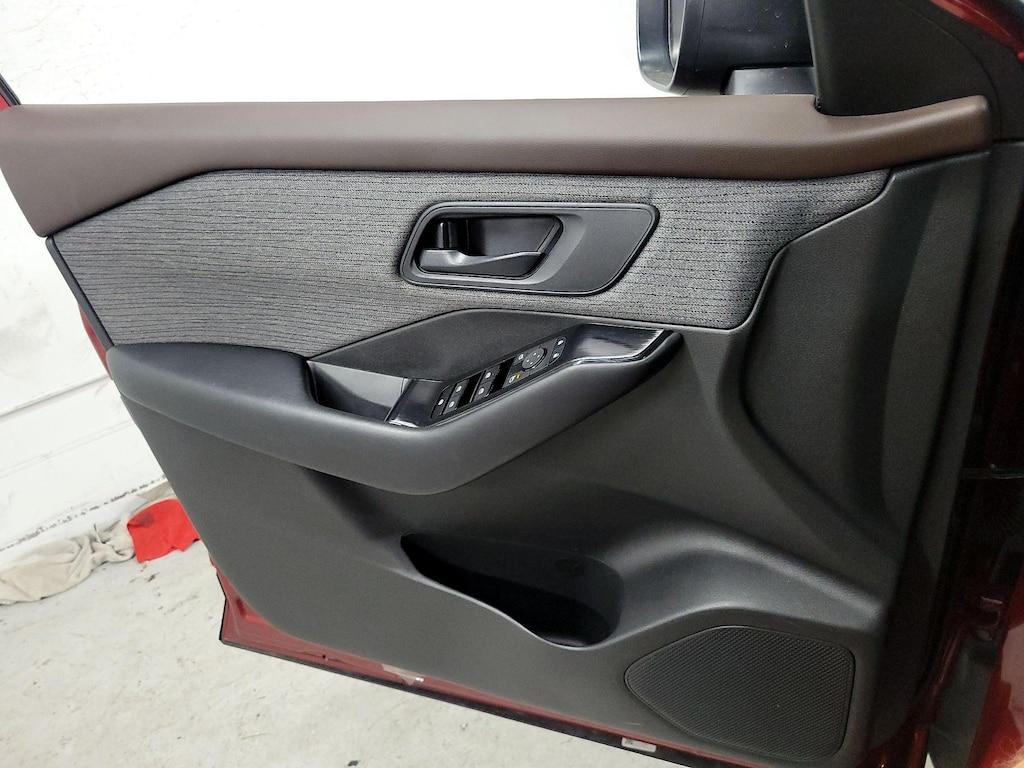 used 2023 Nissan Rogue car, priced at $24,998