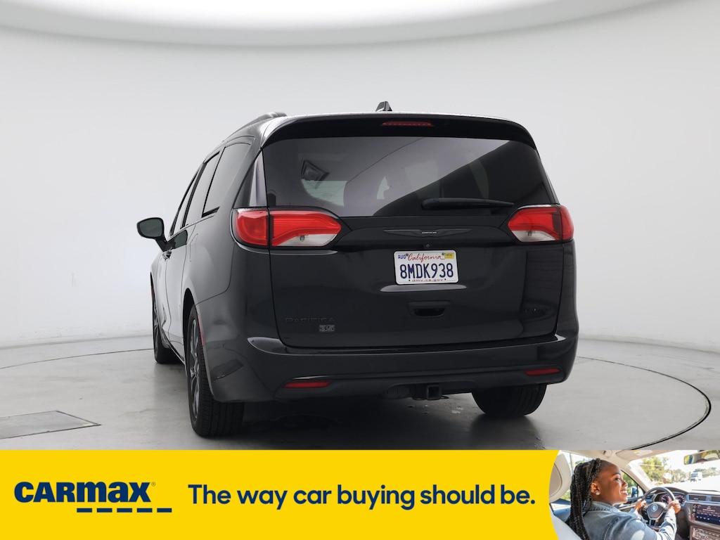 used 2019 Chrysler Pacifica car, priced at $26,998