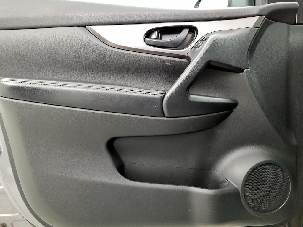 used 2020 Nissan Rogue Sport car, priced at $15,998