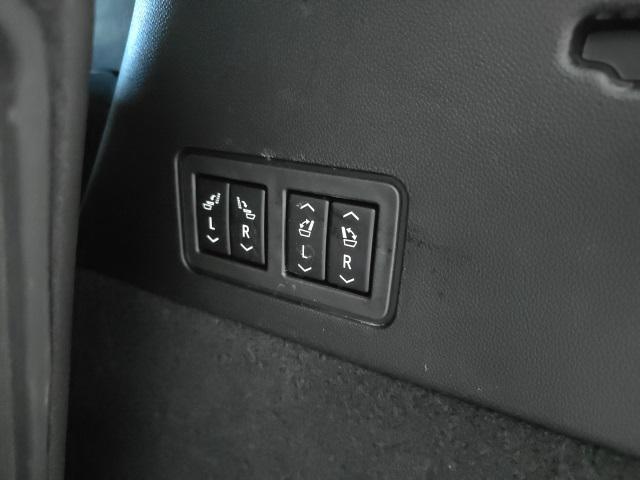 used 2024 Cadillac XT6 car, priced at $51,999