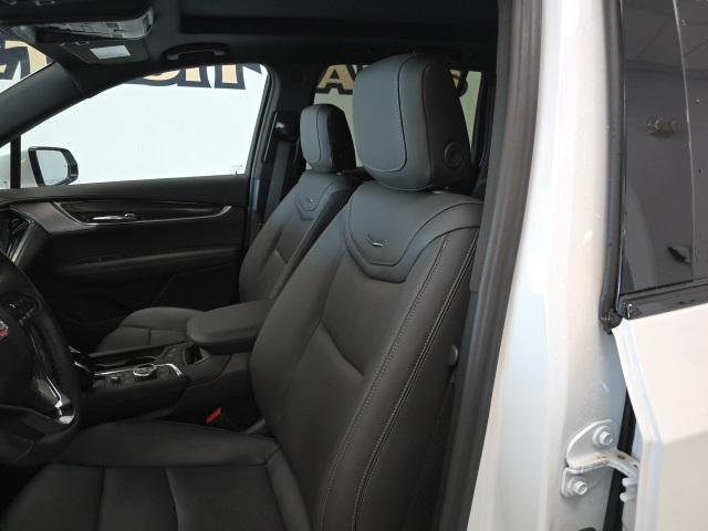 used 2024 Cadillac XT6 car, priced at $51,999