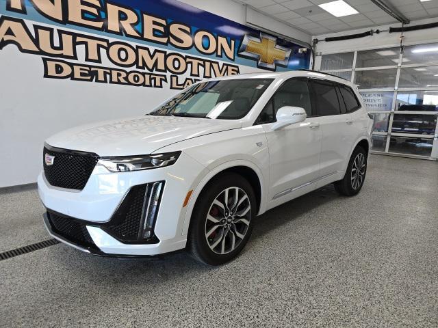 used 2024 Cadillac XT6 car, priced at $51,999