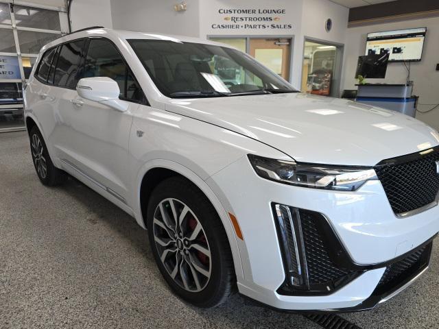 used 2024 Cadillac XT6 car, priced at $51,999