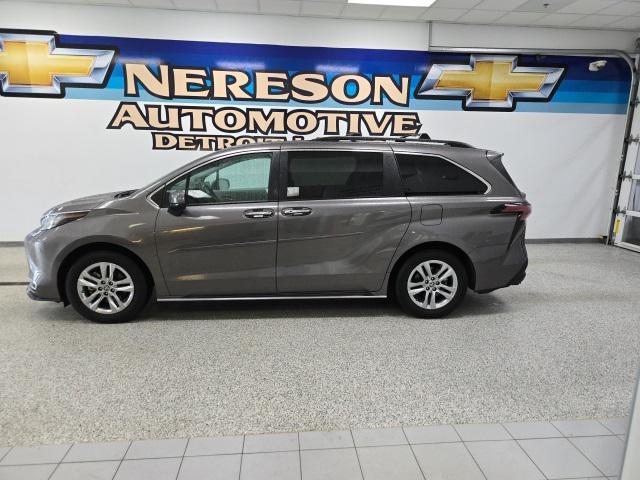 used 2022 Toyota Sienna car, priced at $38,999