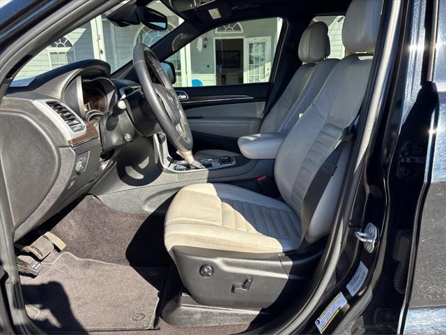 used 2018 Jeep Grand Cherokee car, priced at $15,995