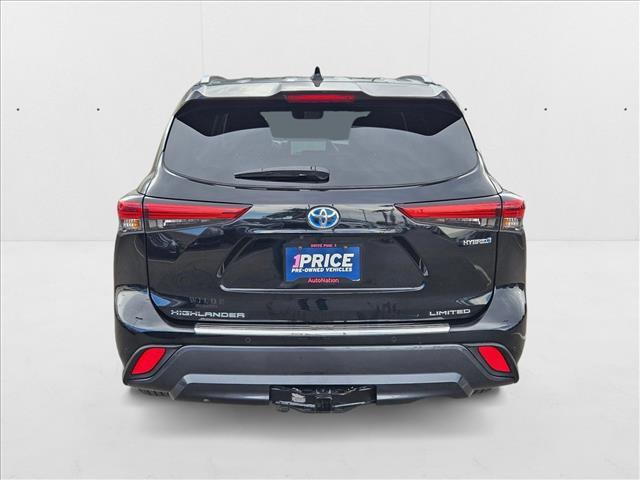 used 2023 Toyota Highlander Hybrid car, priced at $44,987