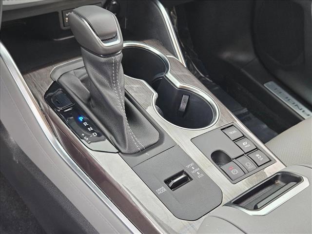 used 2023 Toyota Highlander Hybrid car, priced at $44,987