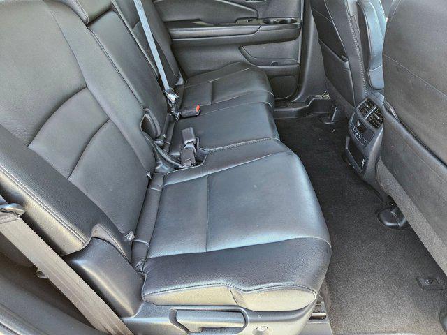 used 2022 Honda Pilot car, priced at $34,987