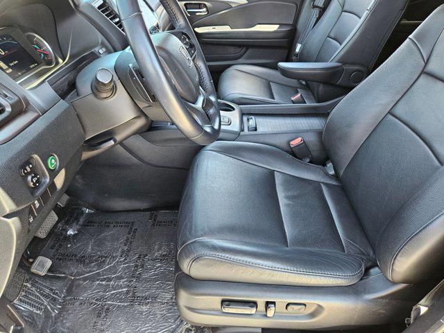 used 2022 Honda Pilot car, priced at $34,987