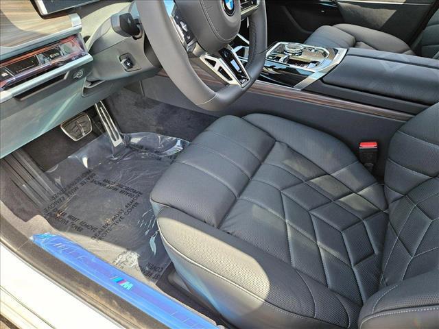 new 2025 BMW 760 car, priced at $134,675