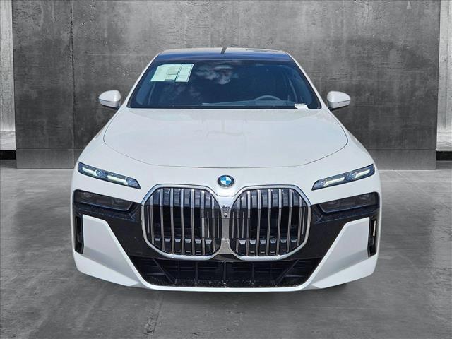 new 2025 BMW 760 car, priced at $134,675