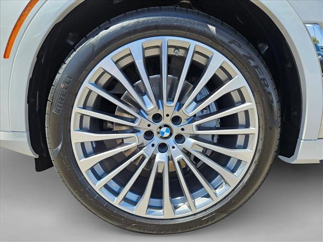 new 2026 BMW X7 car, priced at $93,665
